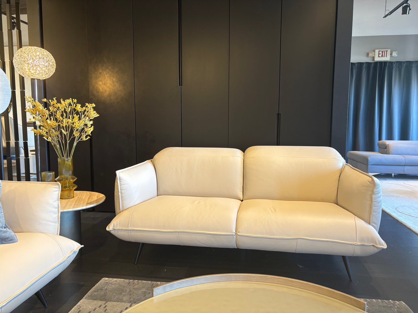 Leather Creme Love Seat